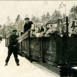 vagonu-izkrausana-dundaga-talsi