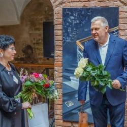 VHRS_-012_0925-25_WEB