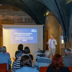 VHRS_-028_0925-13_WEB