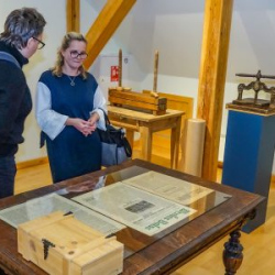 VHRS_-025_1225-12_WEB