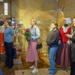 VHRS_-012_0625-15_WEB