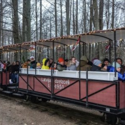 VHRS_-014_0126-28_WEB