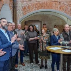 VHRS_021_0426-20_WEB