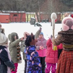 VHRS_-011_0226-27_WEB