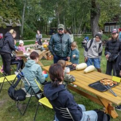 VHRS_-012_1025-17_WEB