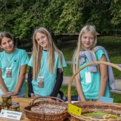 VHRS_-012_1025-22_WEB