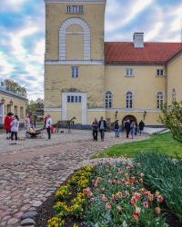 VHRS_-003_0625-17_WEB