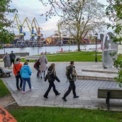 VHRS_-003_0625-20_WEB