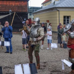 Pilsētas vētki 700  35 | Viduslaiku dziedājumi I un viduslaiku sadzīve