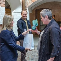 VHRS_-011_0525-12_WEB