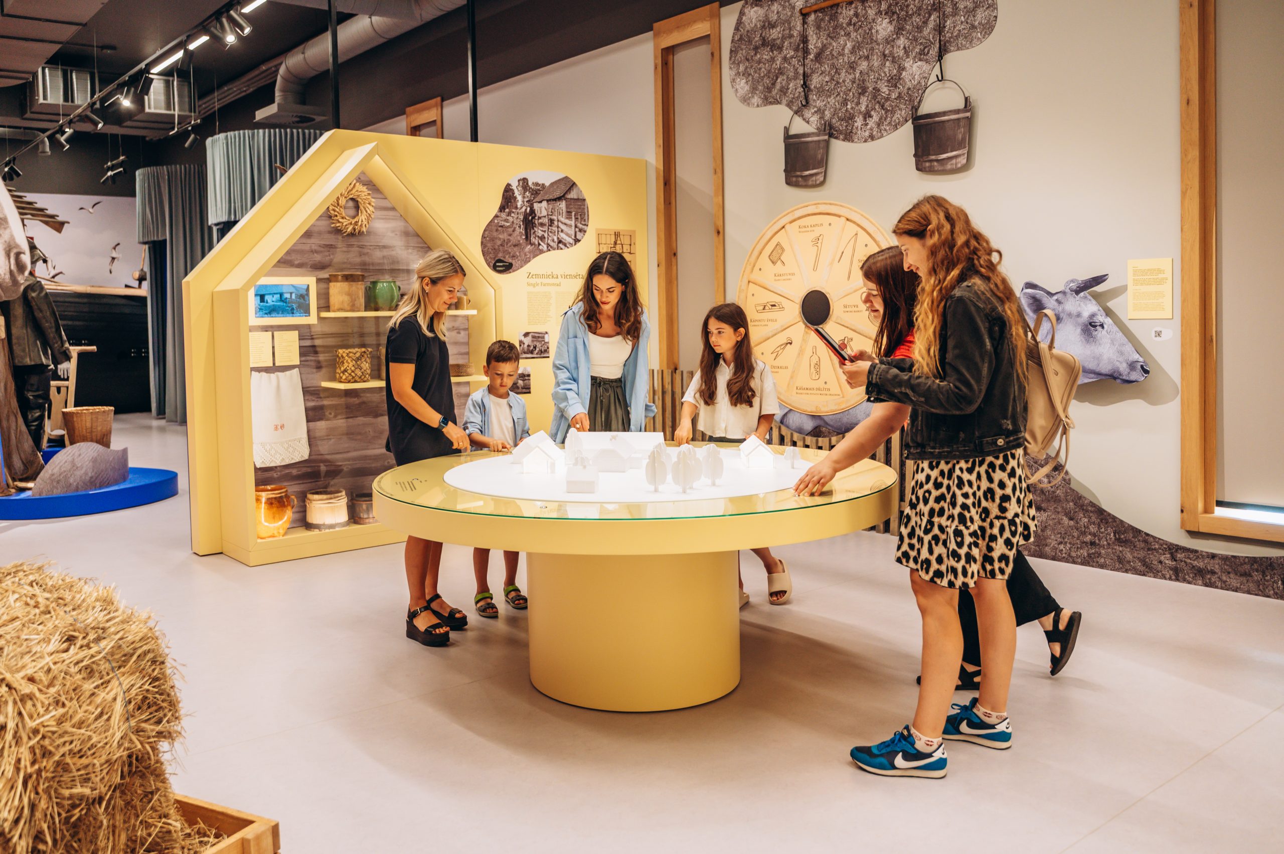 Piejūras brīvdabas muzeja jaunā ekspozīciju ēka, daļa no ekspozīcijas. Foto: Margarita Zvejniece